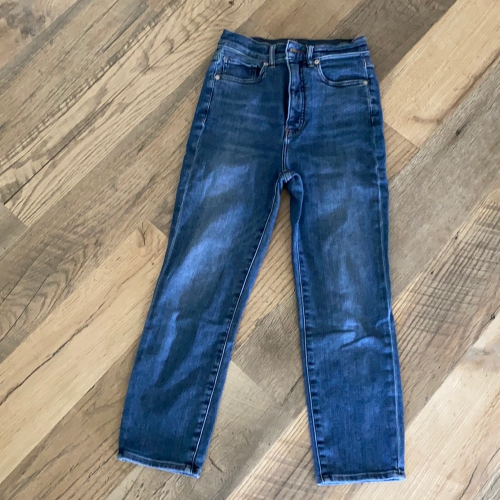 Express size 4s straight blue jeans
